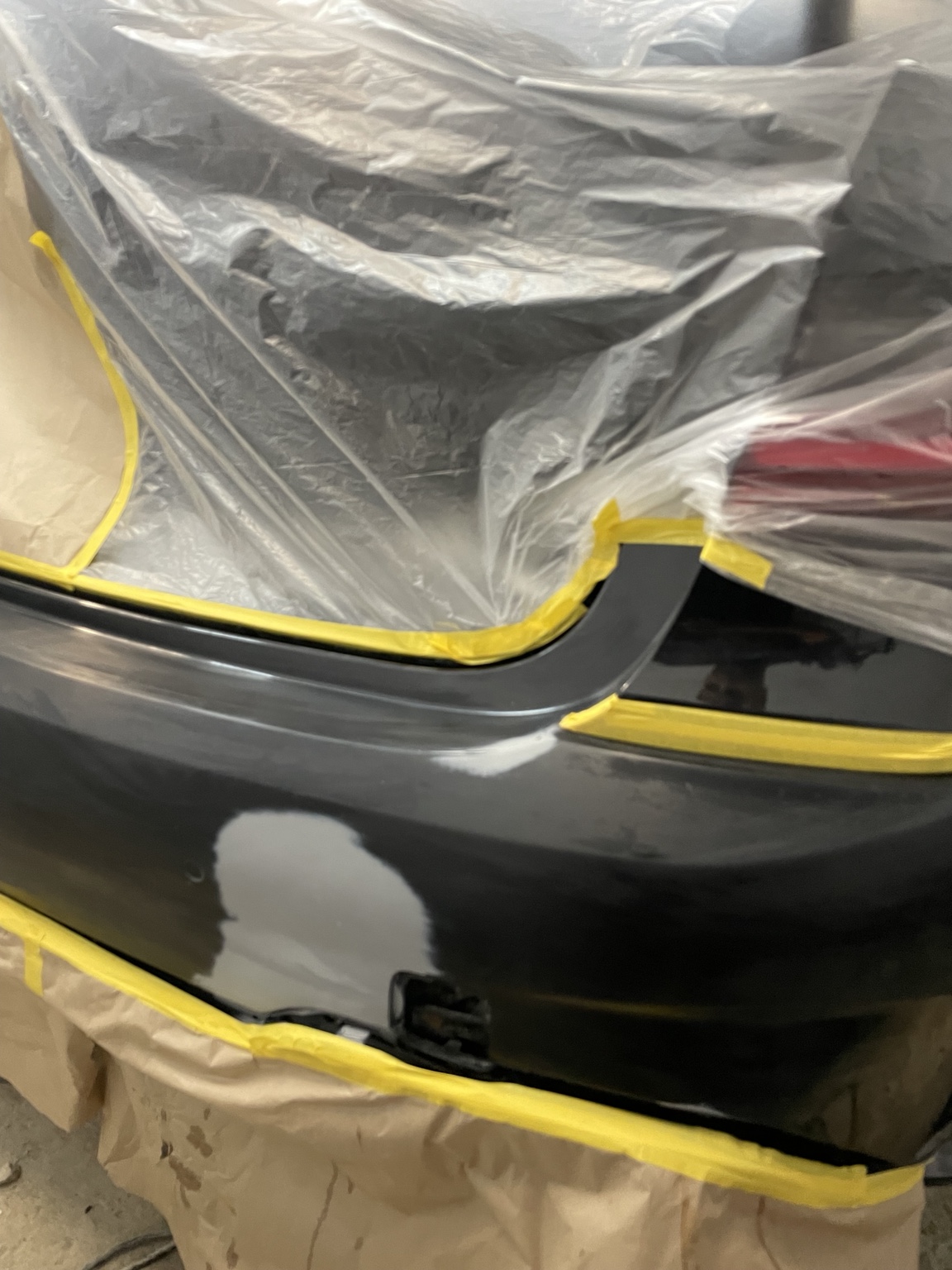 Preparação de peça para pintura automotiva